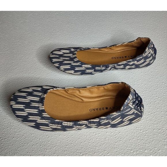 Lucky Brand Echo 3 Navy Blue and White Ballet Flats Size 7.5M - Picture 12 of 12